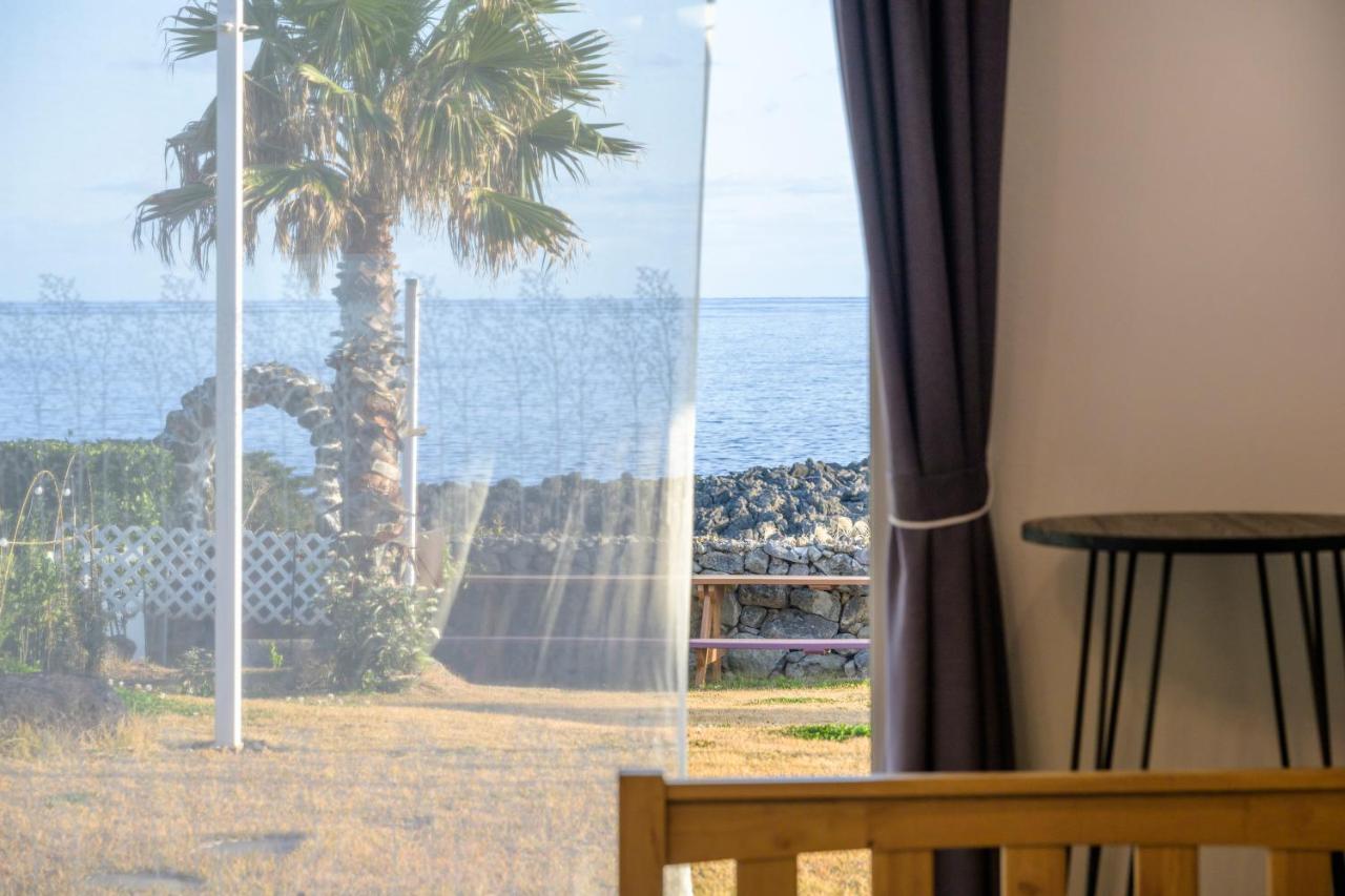 Jeju Turning Point Pension Seogwipo Ngoại thất bức ảnh